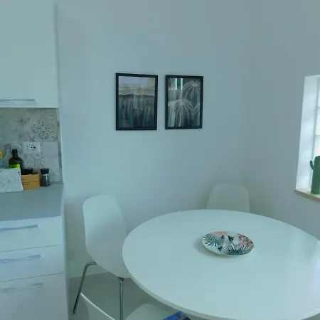 Casa Pellicano 1 Bed With Large Terrace & Sea View Apartment Pizzo (Calabria)
